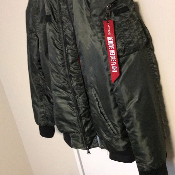 Bomber jacket - Picture 2 of 5